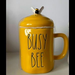 Rae Dunn “Busy Bee 🐝” Mug with Topper